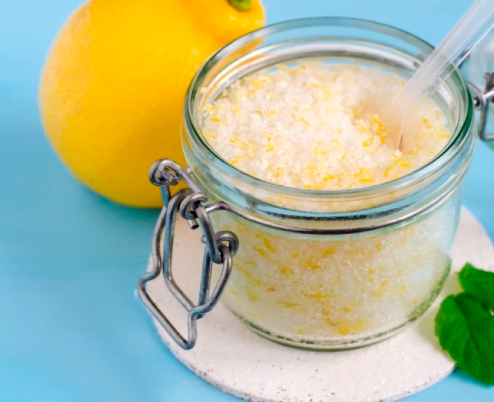 ¿QUÉ FUNCIÓN CUMPLE UN EXFOLIANTE CORPORAL?